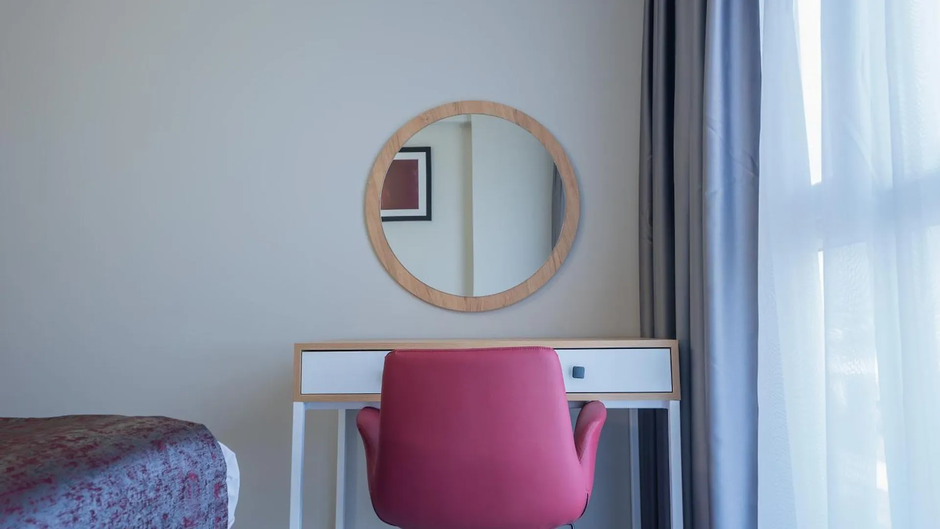 Best Western Plus Hotel & Residences Istanbul 4*,